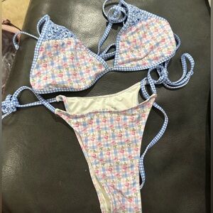 Frankie’s Bikinis Rose Picnic set